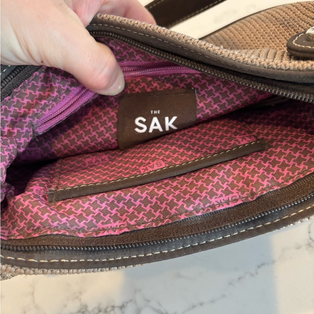 The Sak Brown and Tan Shoulder Bag - Picture 6 of 9